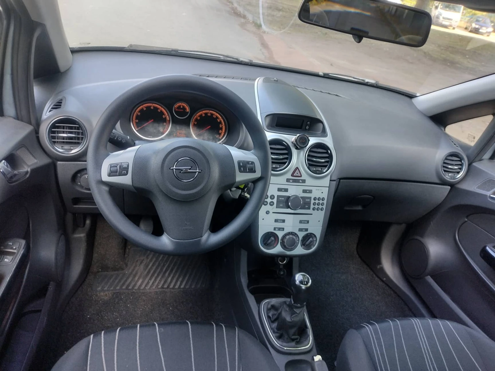 Opel Corsa 1,2i 80ps - изображение 5