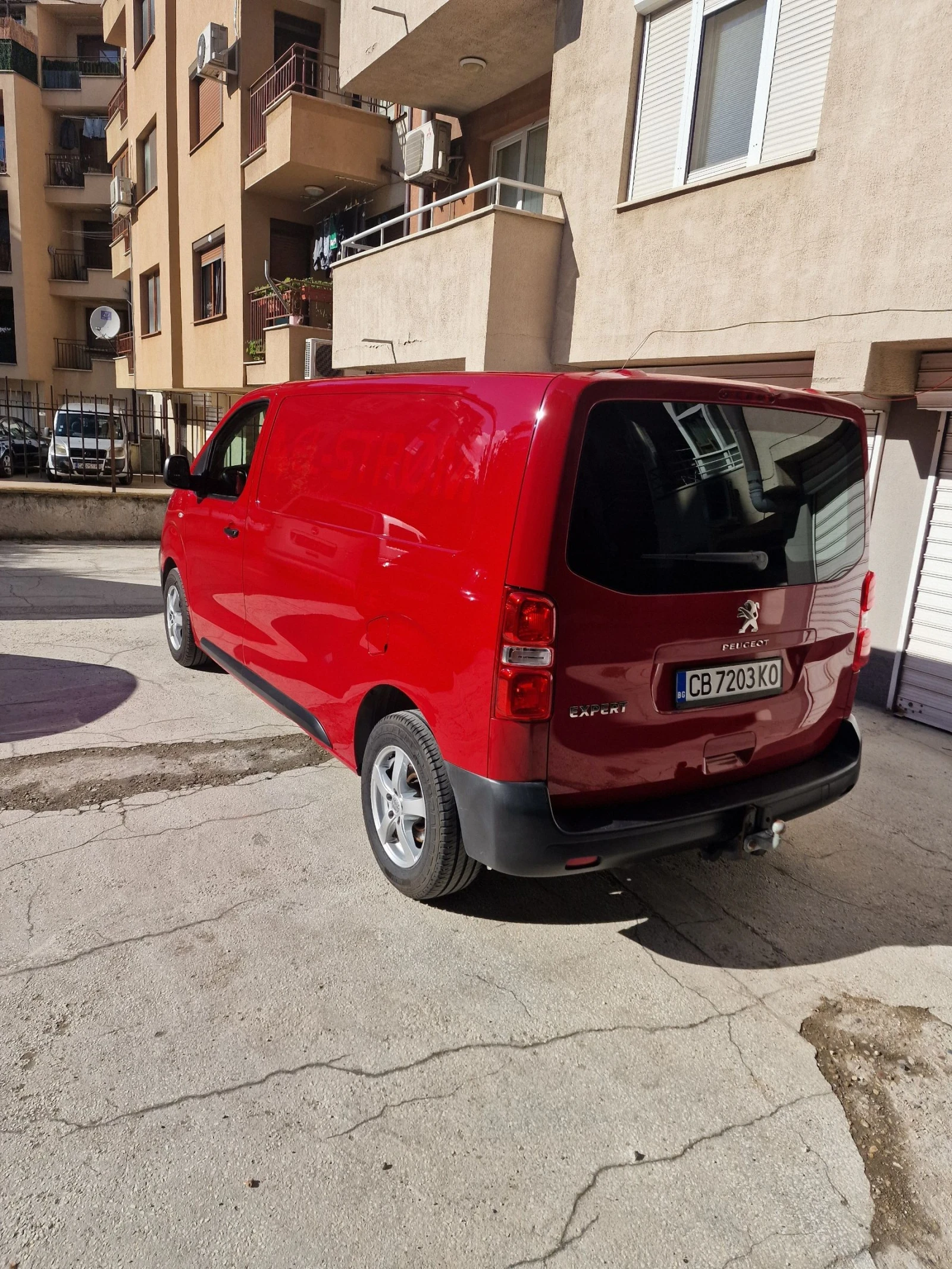 Peugeot Expert 2.0 BLUE HDI 122KC нов внос - изображение 3
