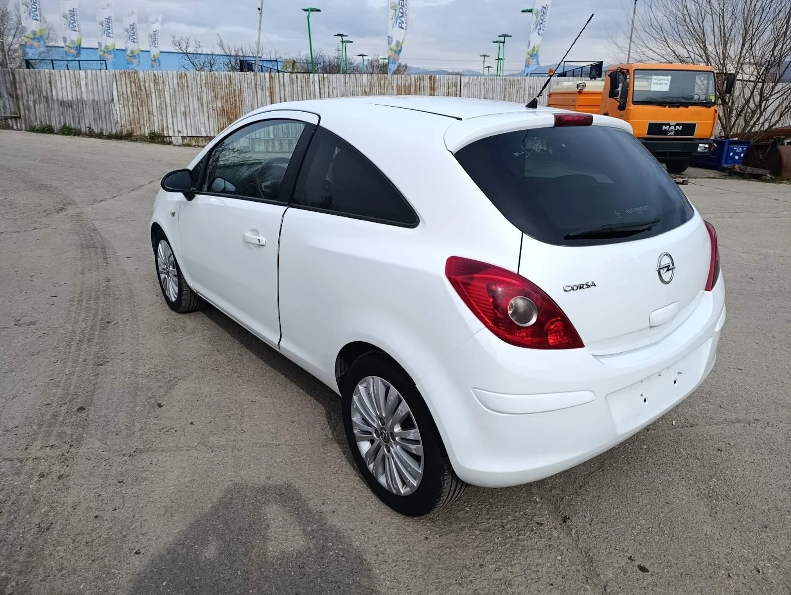 Opel Corsa 1.2газ/бензин 86кс 4 цилиндъра Evro5B, снимка 7 - Автомобили и джипове - 53959400