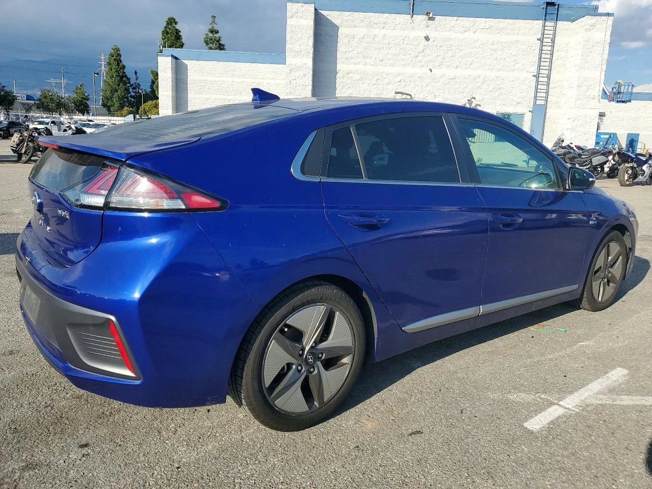 Hyundai Ioniq 1.6l Sel, снимка 3 - Автомобили и джипове - 53978325
