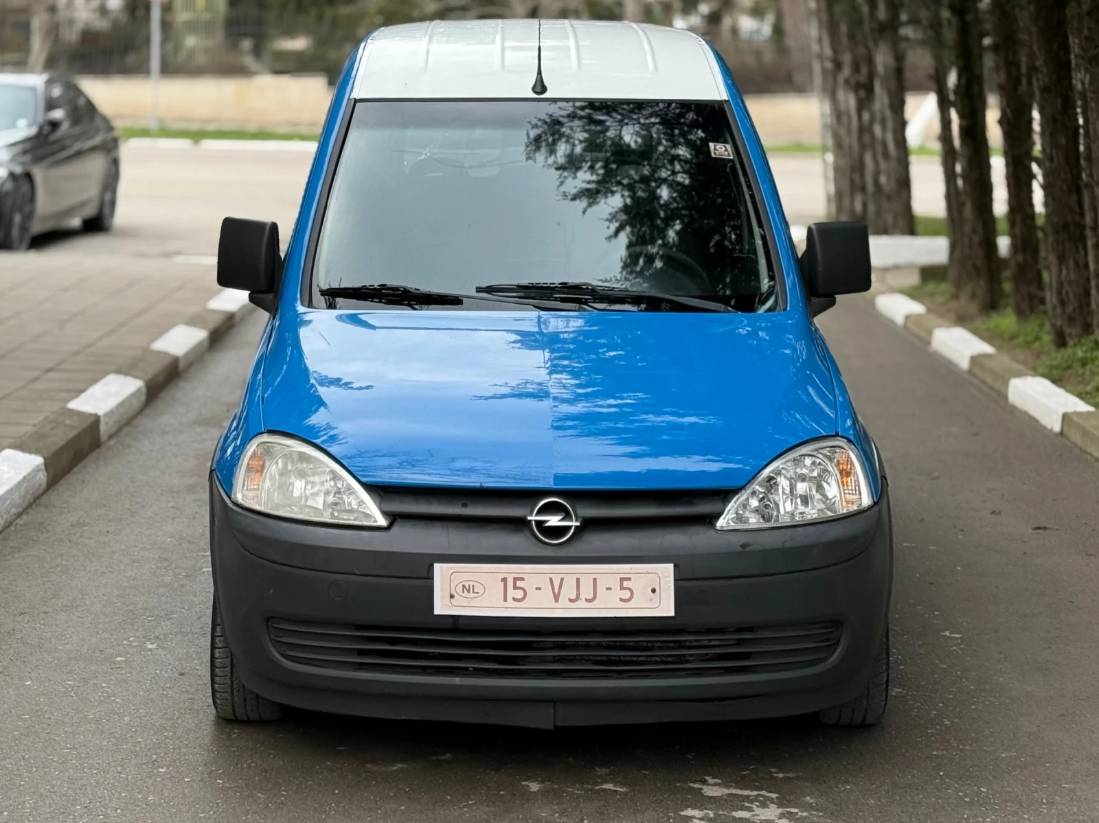 Opel Combo Уникат, снимка 3 - Автомобили и джипове - 53997807