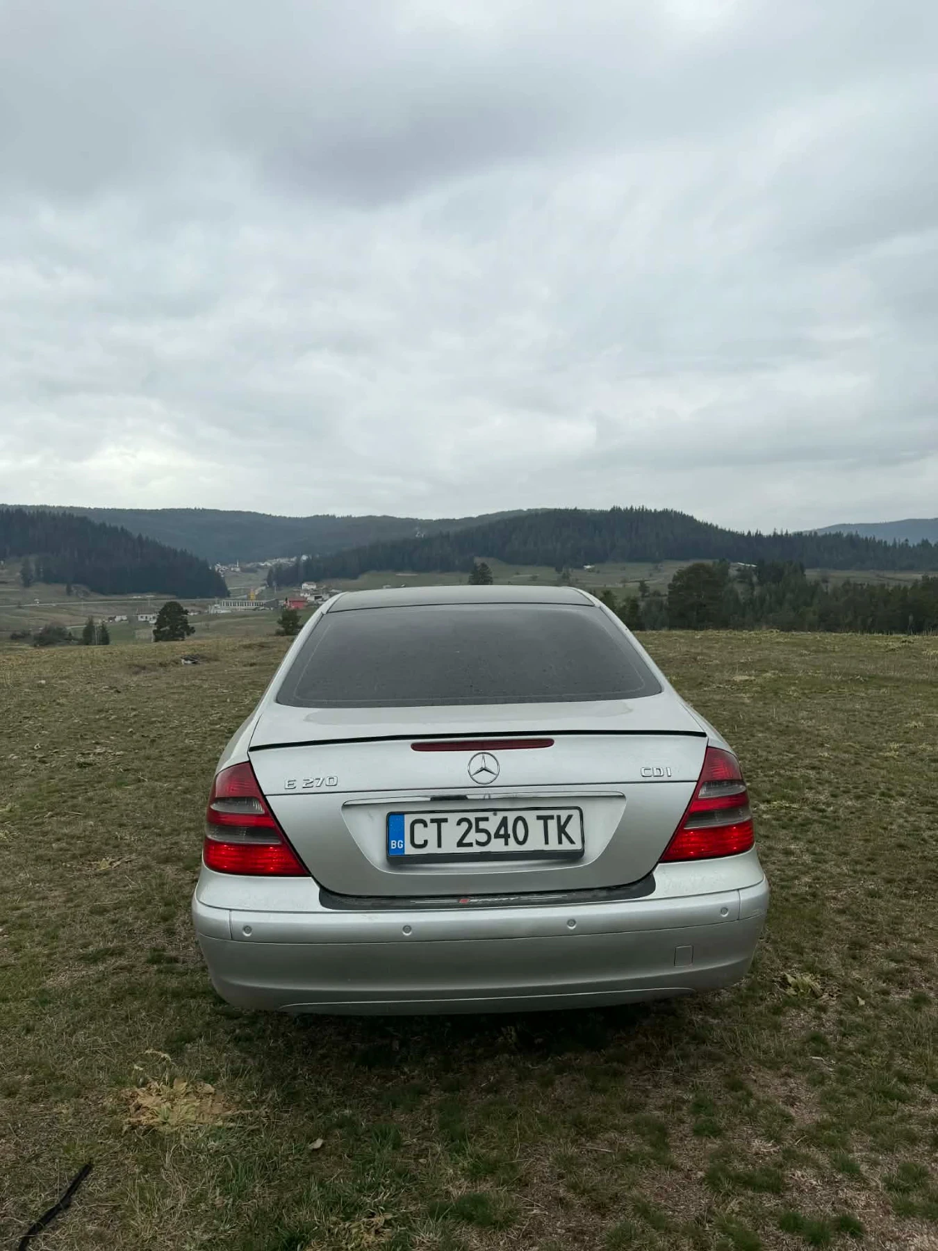 Mercedes-Benz E 270, снимка 4 - Автомобили и джипове - 54486908