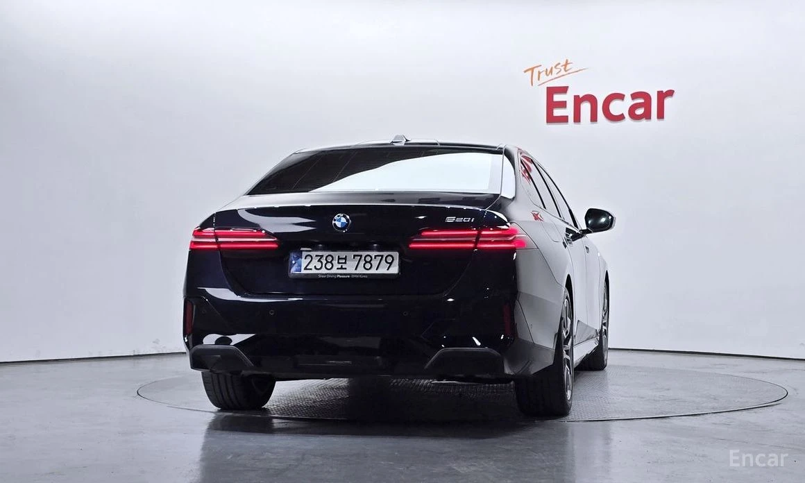 BMW 520 * M-SPORT* �������* ���������* �������* HEAD-UP* T | Mobile.bg � ����������� 4