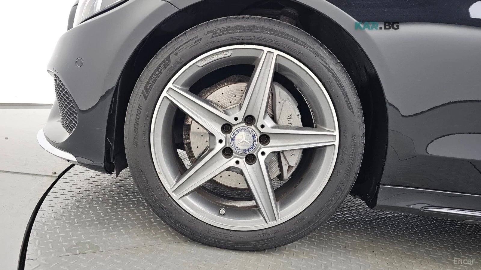 Mercedes-Benz C 200 * AMG* КОЖА* ПОДГРЕВ* ШИБИДАХ* КАМЕРА* HEAD-UP* , снимка 5 - Автомобили и джипове - 54959203