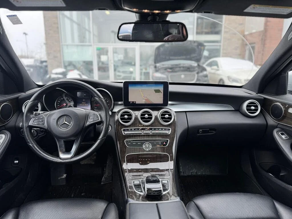 Mercedes-Benz C 300 4MATIC / ПОДГРЕВИ / ПАНОРАМА / ОТ ПРЕДСТАВИТЕЛСТВО, снимка 9 - Автомобили и джипове - 55045893