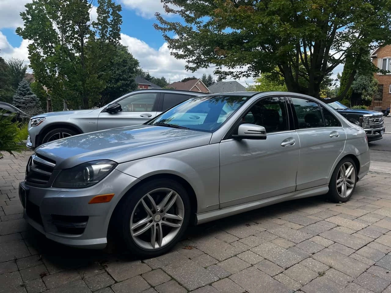 Mercedes-Benz C 300 * АВТОКРЕДИТ * ГЛАВНО ПРЕДСТАВИТЕЛСТВО
