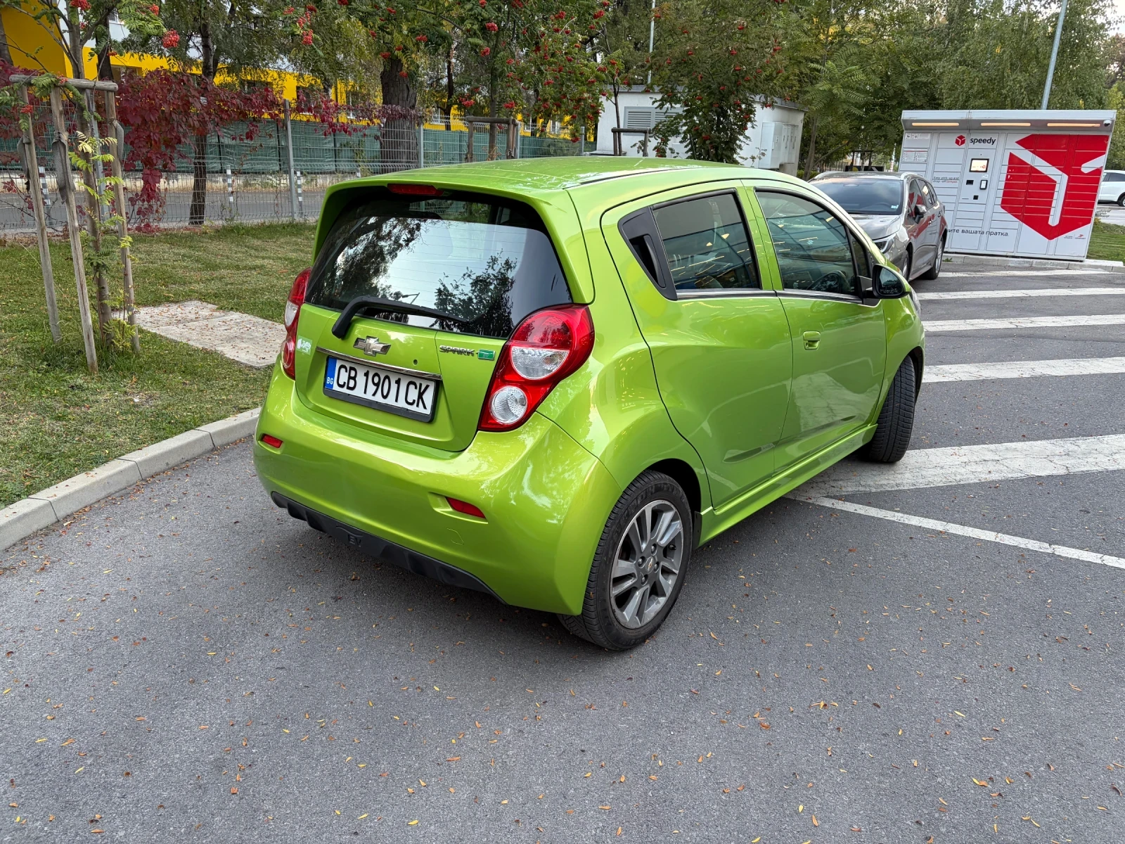 Chevrolet Spark EV, снимка 3 - Автомобили и джипове - 56415978
