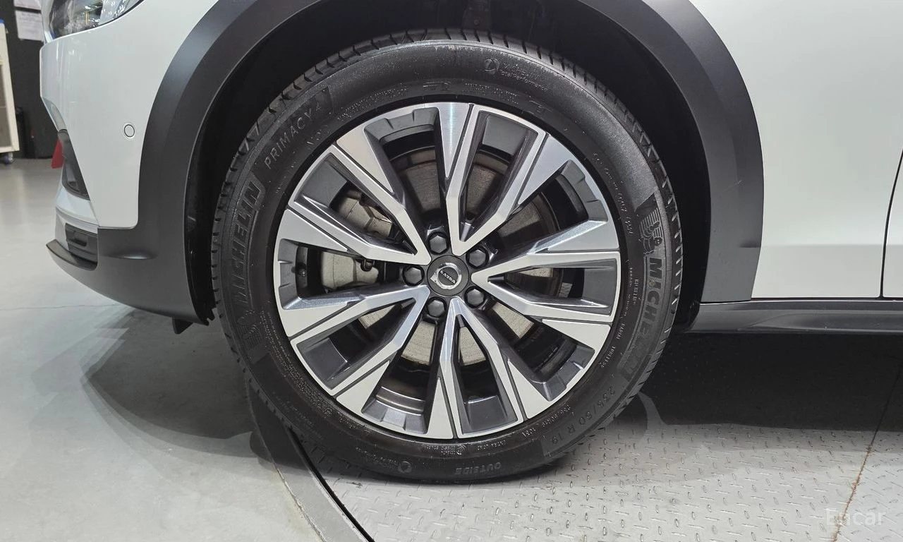 Volvo V90 B5 Ultimate AWD | Mobile.bg � ����������� 5