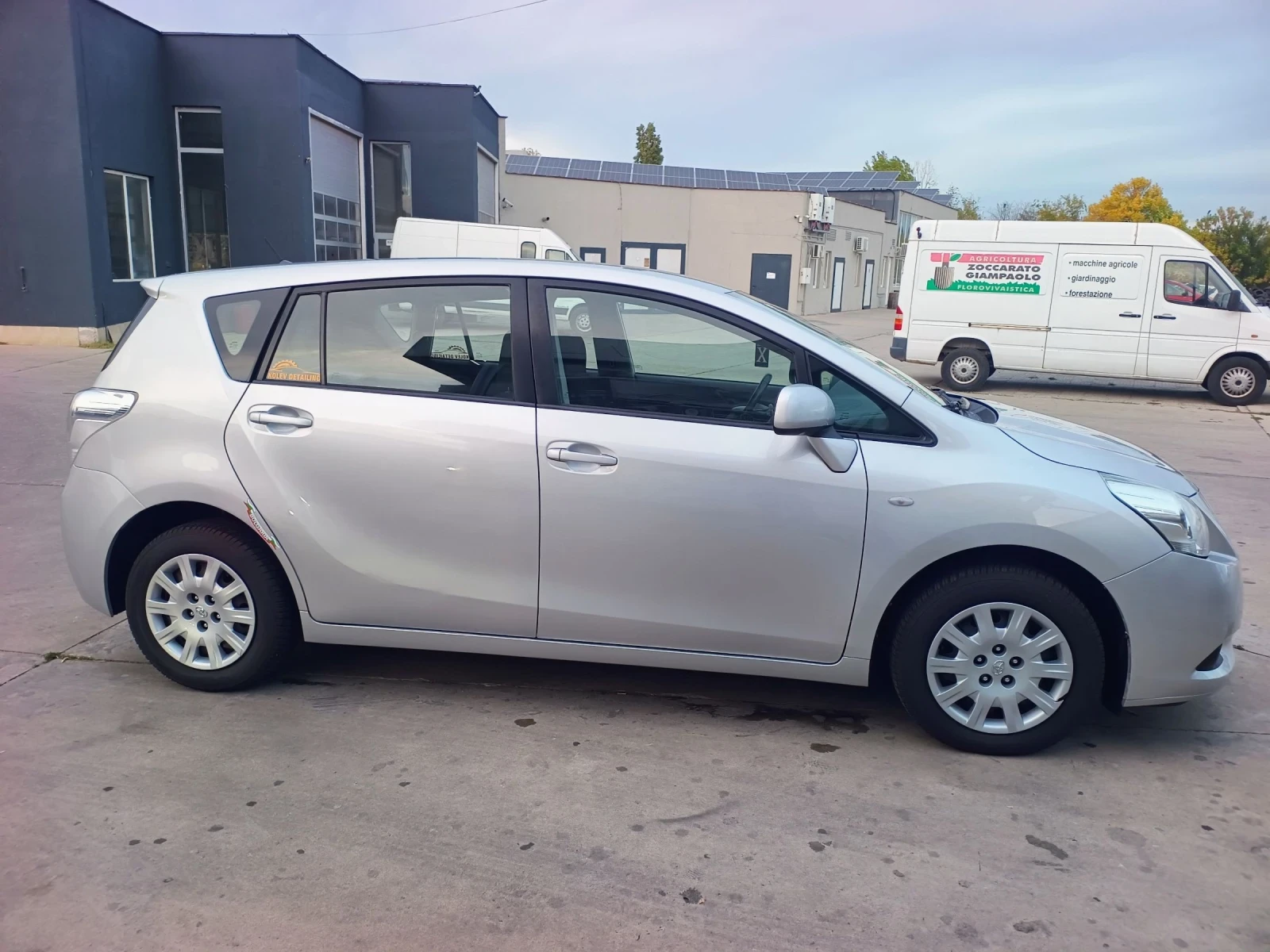 Toyota Verso 1.6 �� ��� | Mobile.bg � ����������� 3