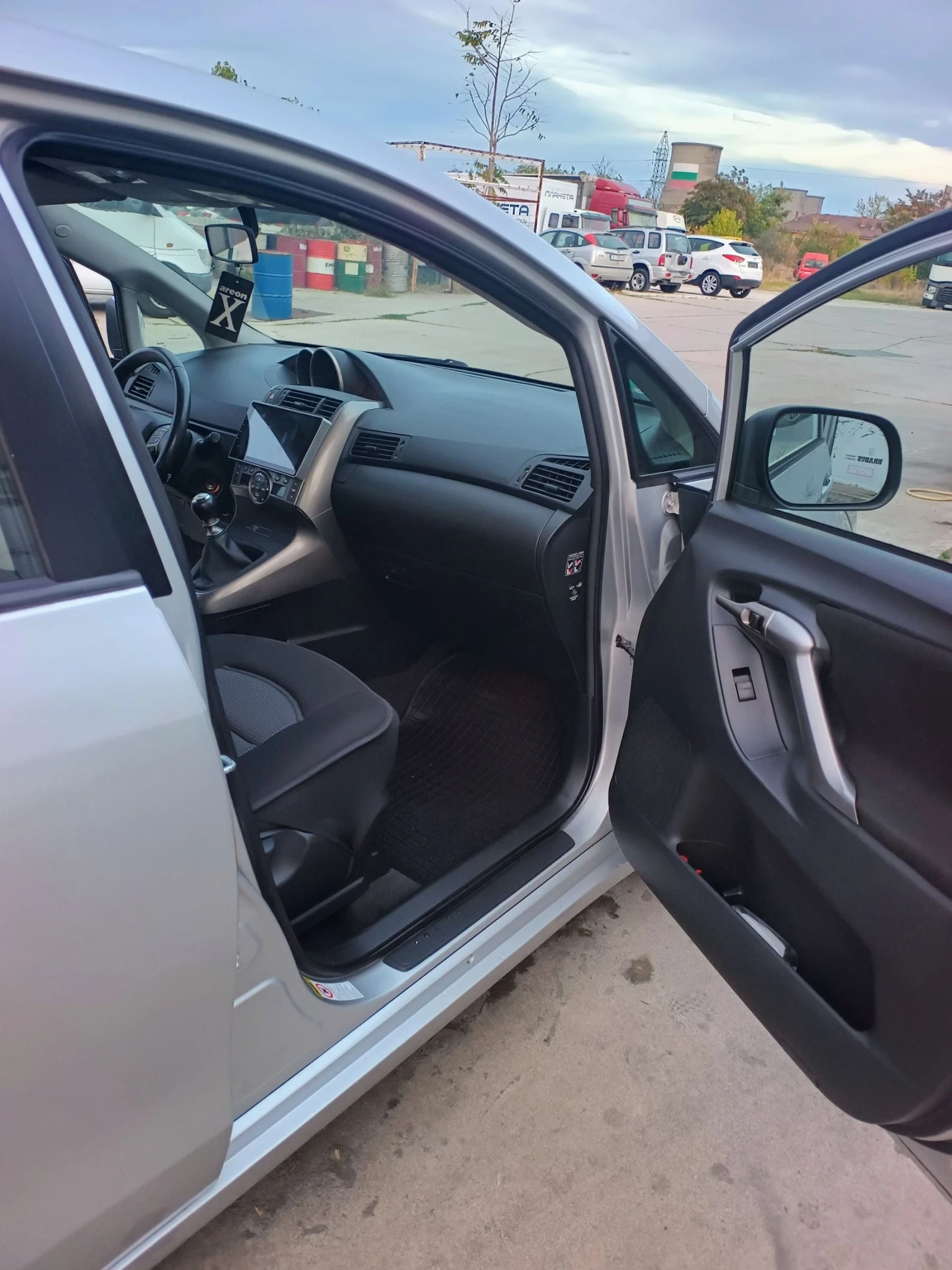 Toyota Verso 1.6 �� ��� | Mobile.bg � ����������� 9