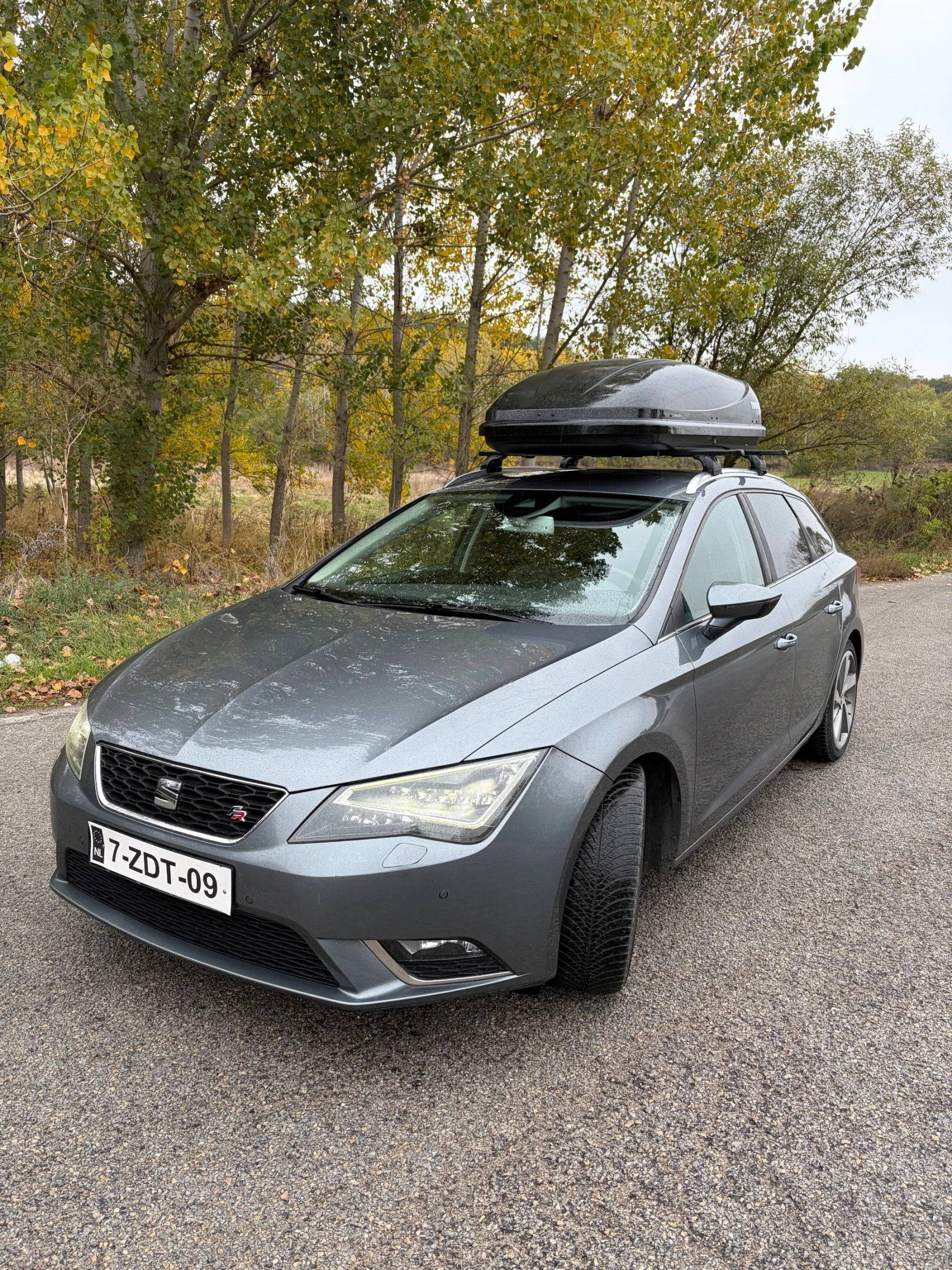 Seat Leon 1.6tdi FR, снимка 13 - Автомобили и джипове - 56683194