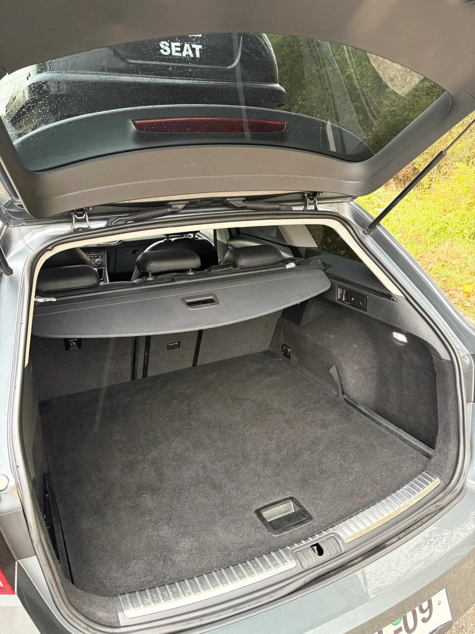 Seat Leon 1.6tdi FR, снимка 9 - Автомобили и джипове - 56683194
