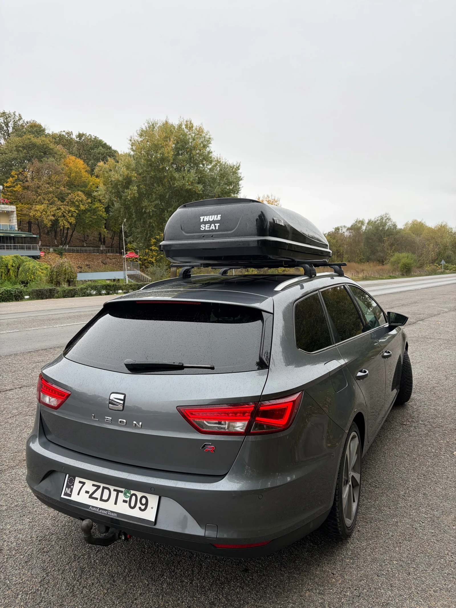 Seat Leon 1.6tdi FR, снимка 3 - Автомобили и джипове - 56683194
