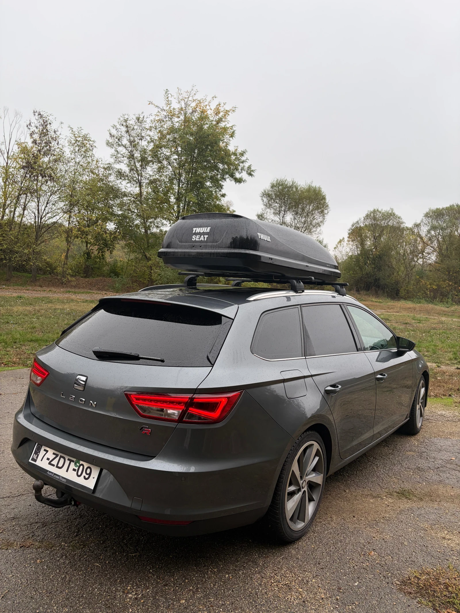 Seat Leon 1.6tdi FR, снимка 6 - Автомобили и джипове - 56683194