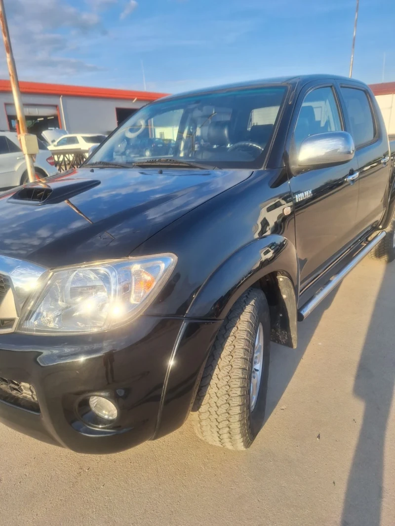 Toyota Hilux Пикап, снимка 1 - Автомобили и джипове - 47366945