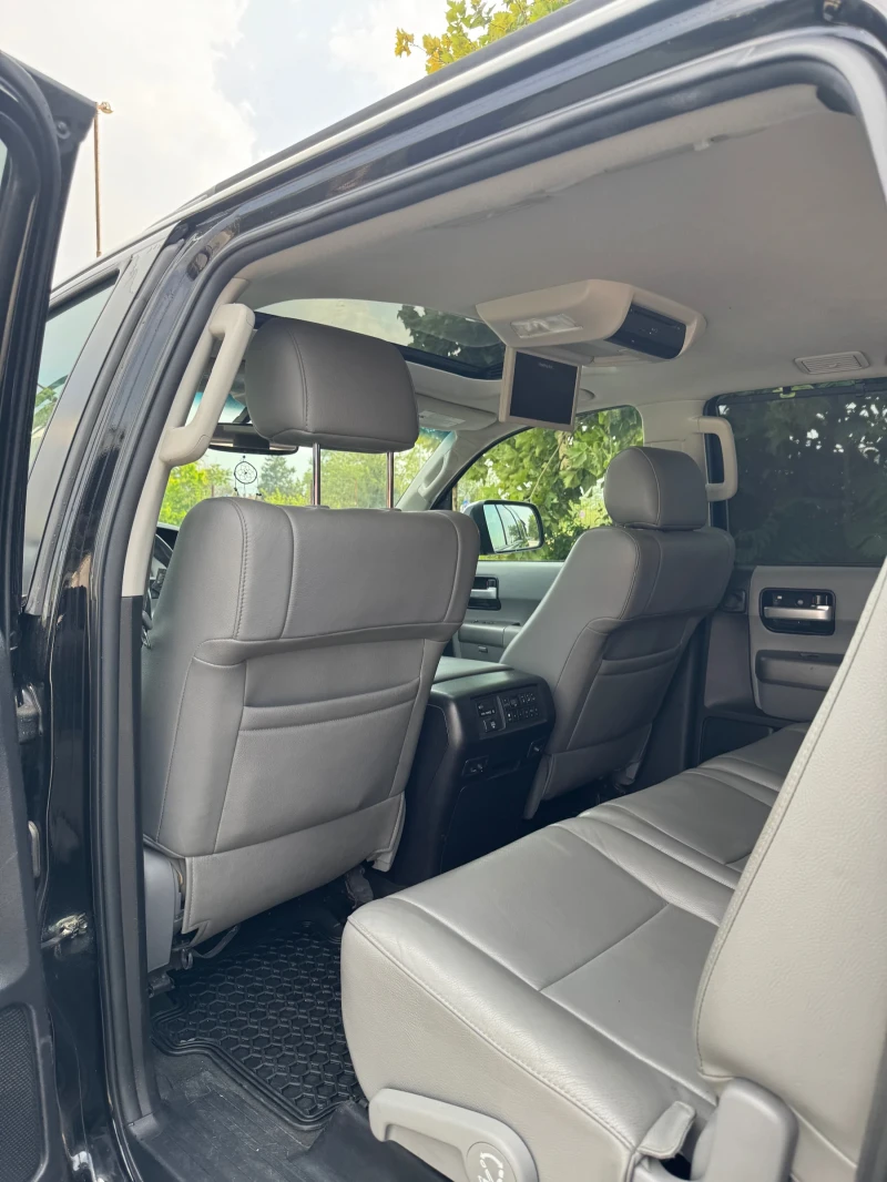 Toyota Sequoia Limited 5.7i V8 7+ 1 AWD LPG, снимка 12 - Автомобили и джипове - 51183784