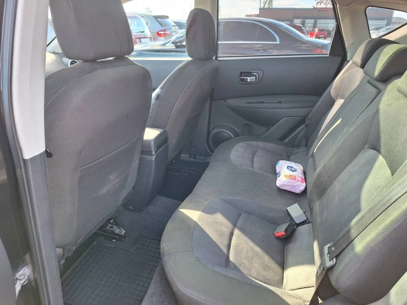 Nissan Qashqai, снимка 8 - Автомобили и джипове - 51951640