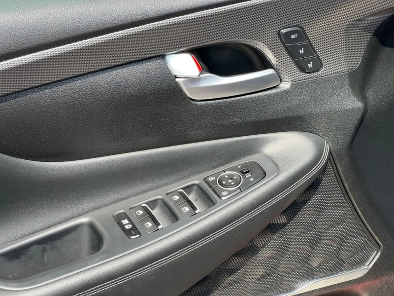 Hyundai Santa fe Luxury PANO* ПОДГРЕВ* ОБДУХВАНЕ* CAM* BLINDSPOT* , снимка 15 - Автомобили и джипове - 52801582