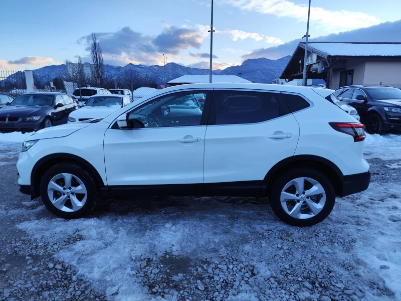 Nissan Qashqai 1.3 бензин Реални 27529 кл., снимка 9 - Автомобили и джипове - 53133053