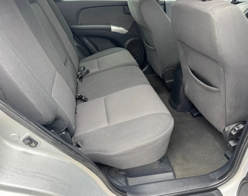 Kia Sportage 2.0i 141ps, bi-fuel GPL, климатрон., esp, борд, му, снимка 11 - Автомобили и джипове - 53300306