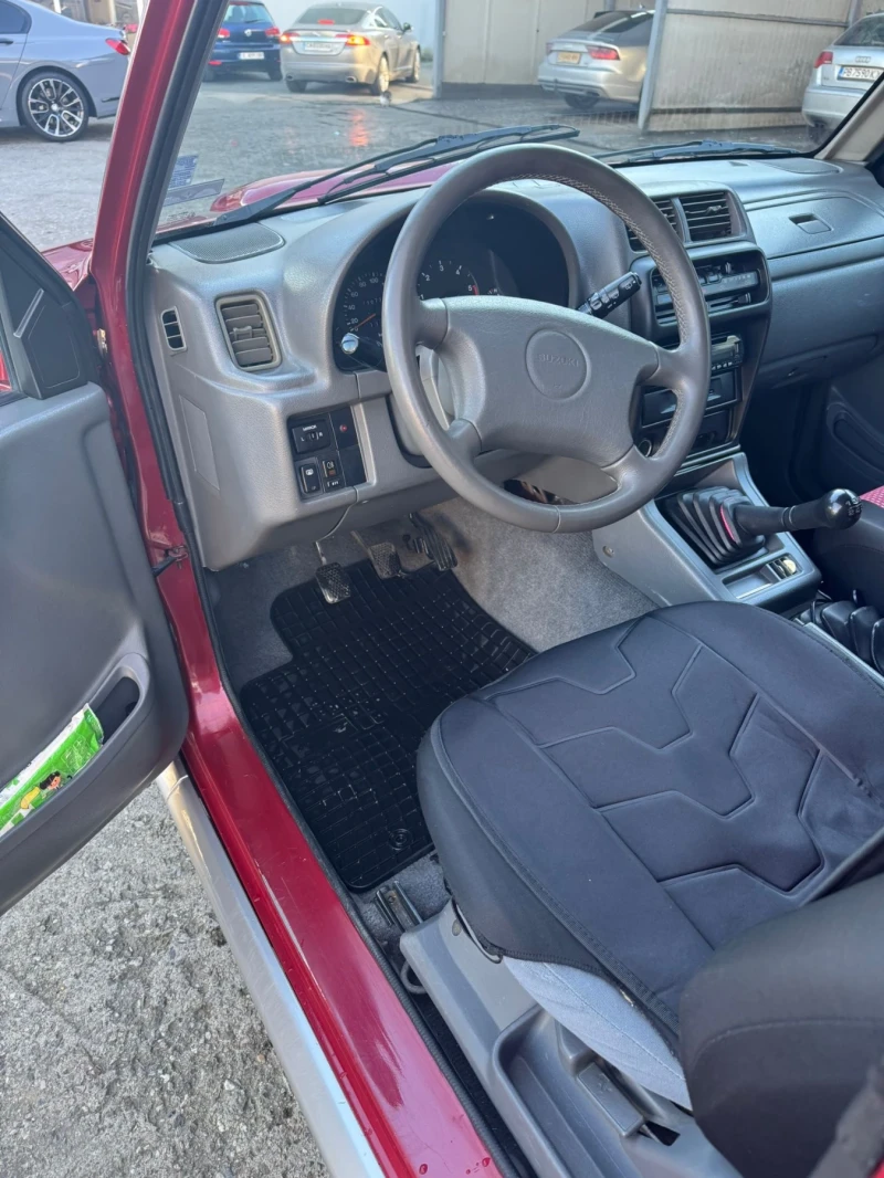 Suzuki Vitara, снимка 9 - Автомобили и джипове - 53384891