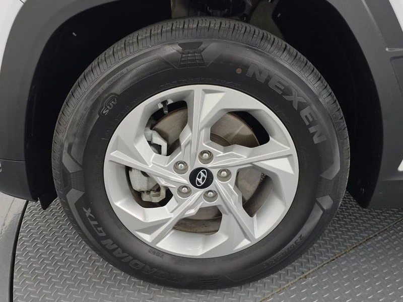 Hyundai Tucson Gasoline 1.6 Turbo 2WD| 177к.с., снимка 4 - Автомобили и джипове - 56169752