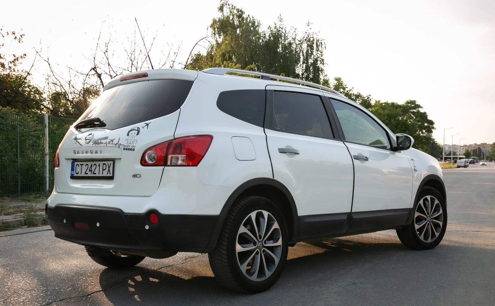 Nissan Qashqai + 2 - изображение 4