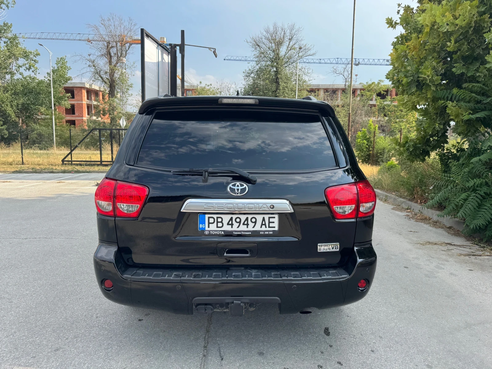 Toyota Sequoia Limited 5.7i V8 7+ 1 AWD LPG - изображение 6