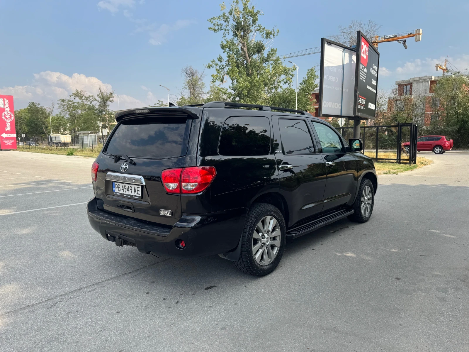 Toyota Sequoia Limited 5.7i V8 7+ 1 AWD LPG - изображение 7