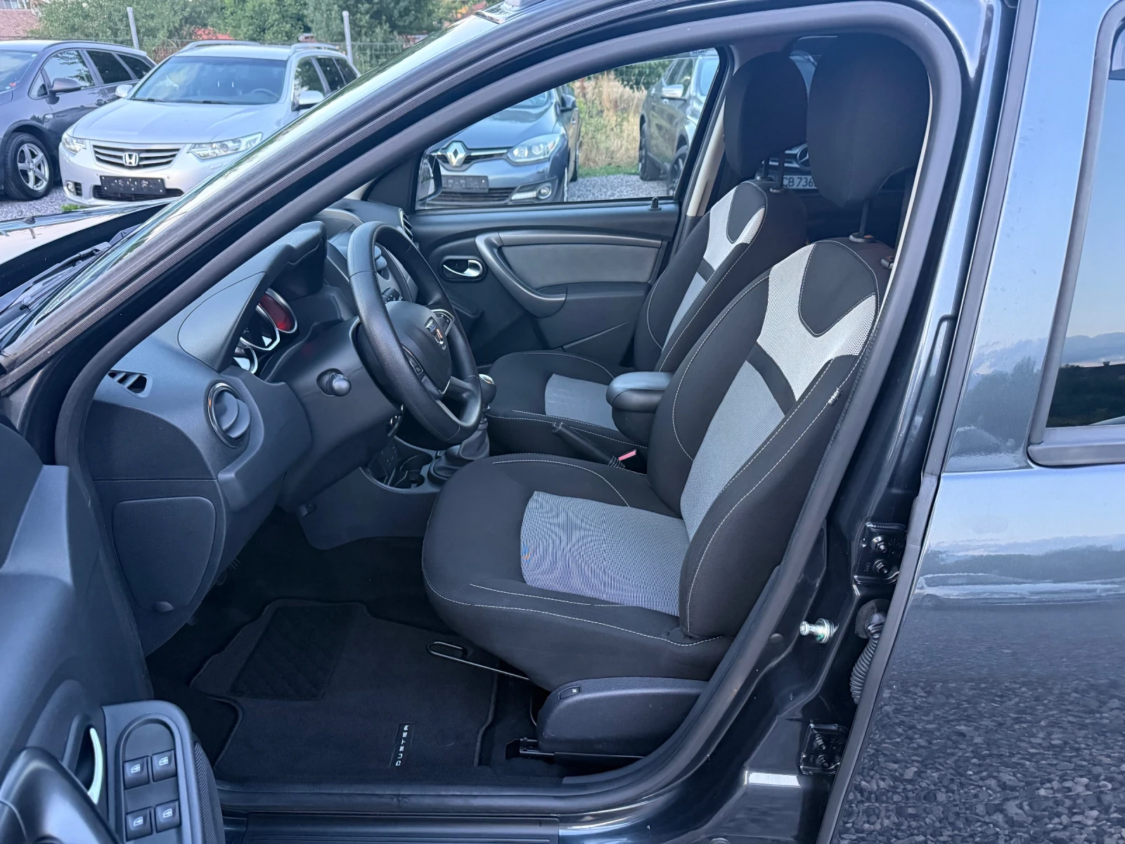 Dacia Duster Facelift 12.2017г. 1.2 TCe (125 кс) 120 000 км. | Mobile.bg — изображение 11