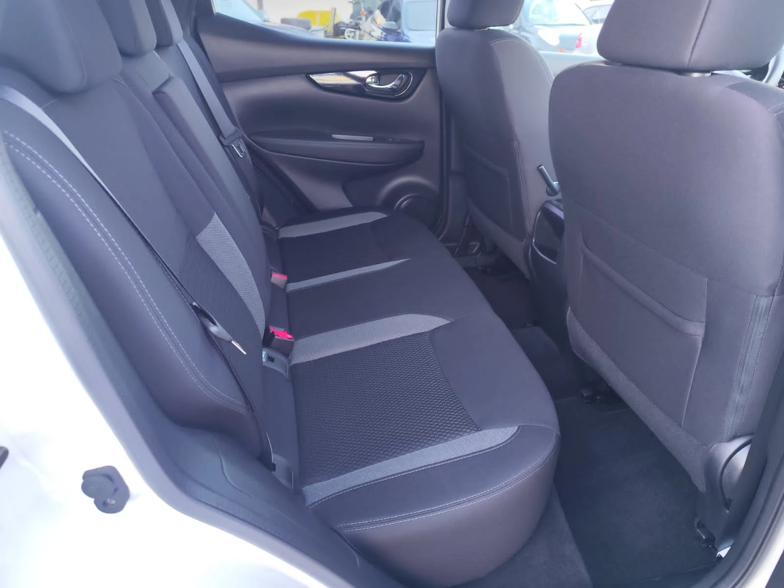 Nissan Qashqai 1.3 ������ ������ 27529 ��. | Mobile.bg � ����������� 15