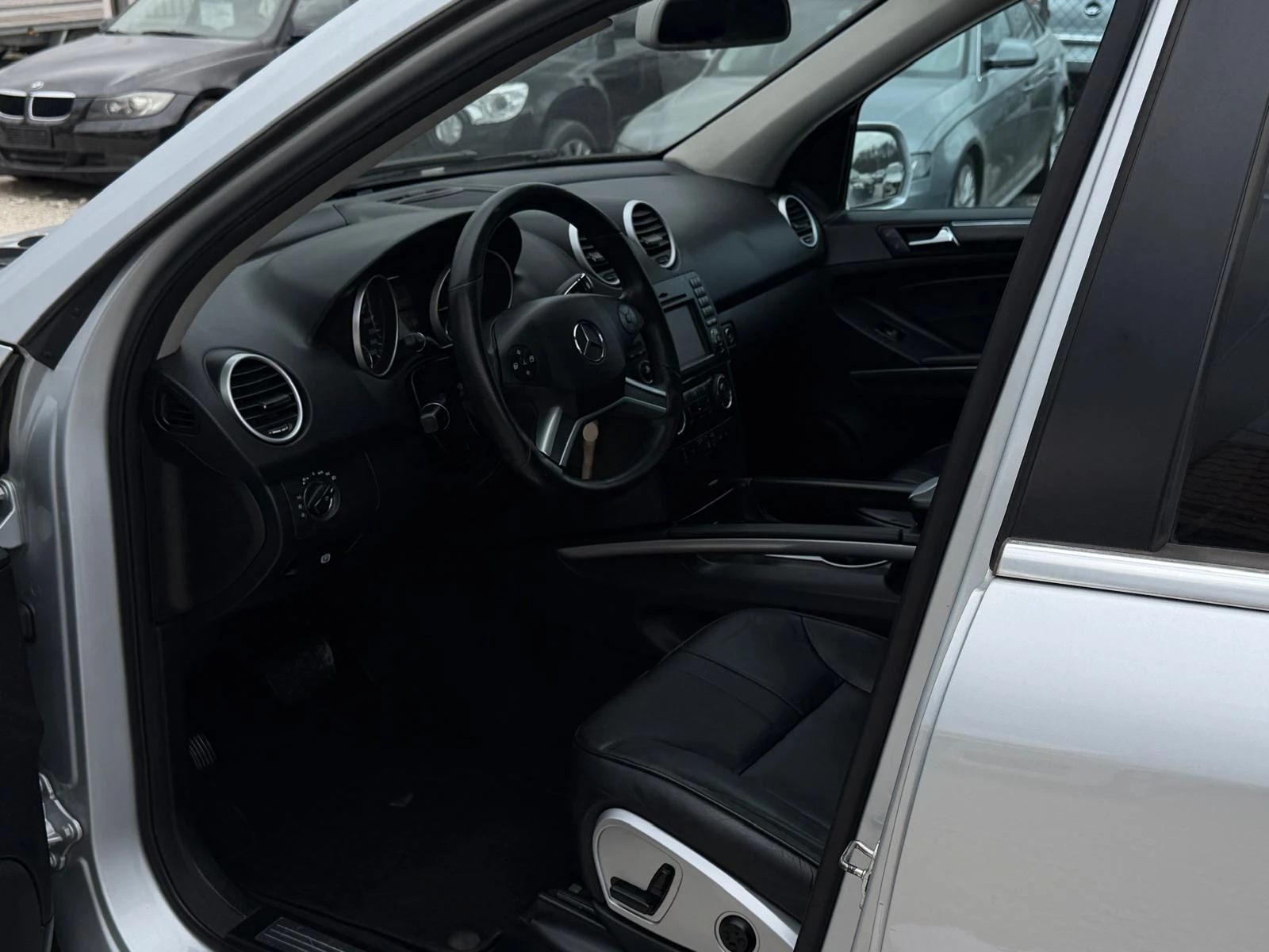 Mercedes-Benz ML 350 350 cdi Италия , снимка 13 - Автомобили и джипове - 53903020