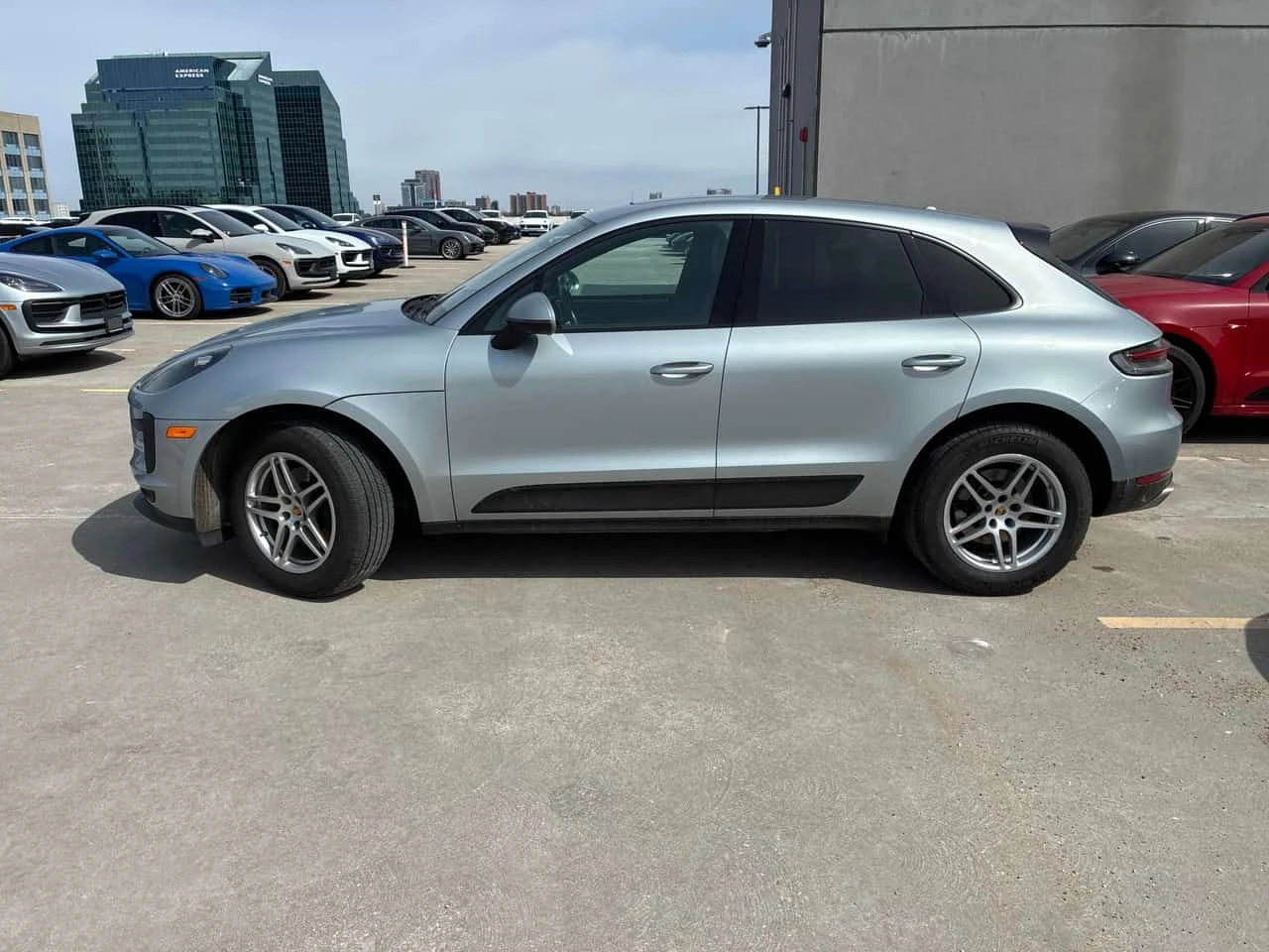 Porsche Macan * AWD* ПАНОРАМА* 360 КАМЕРА* ПОДГРЕВ, снимка 3 - Автомобили и джипове - 53994786