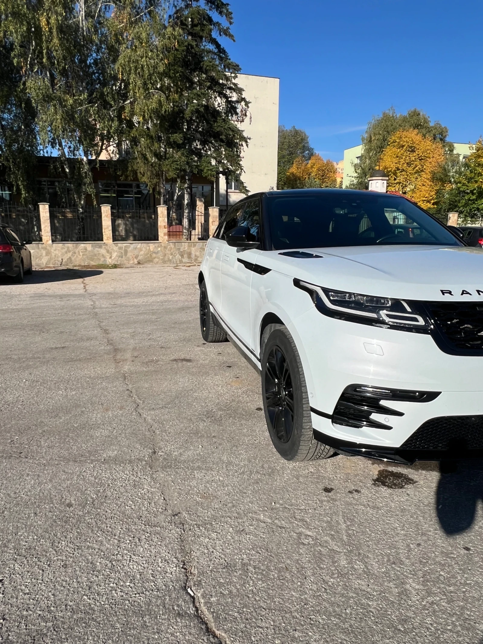 Land Rover Range Rover Velar, снимка 3 - Автомобили и джипове - 54194815