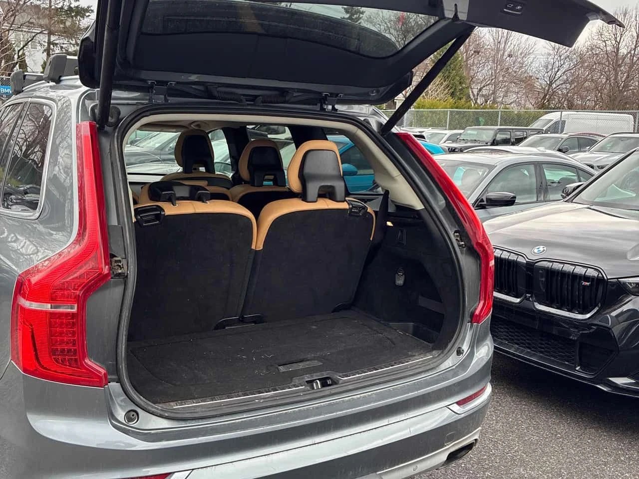 Volvo Xc90  T6 Inscription/ПОДГРЕВ/ПАНО/CARFAX/ФИНАНСИРАНЕ, снимка 13 - Автомобили и джипове - 54580936
