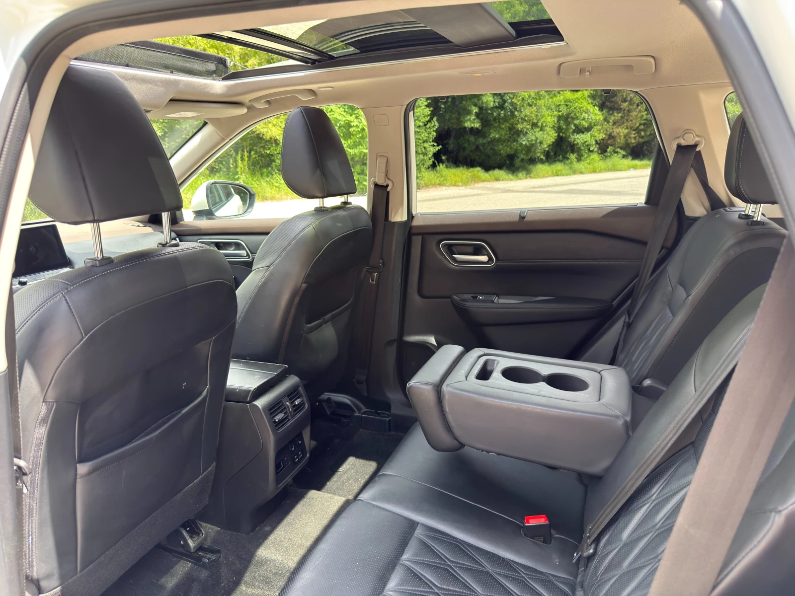 Nissan X-trail Tekna+ ePOWER | WARRANTY 2028 | Free tyres , снимка 8 - Автомобили и джипове - 54752146