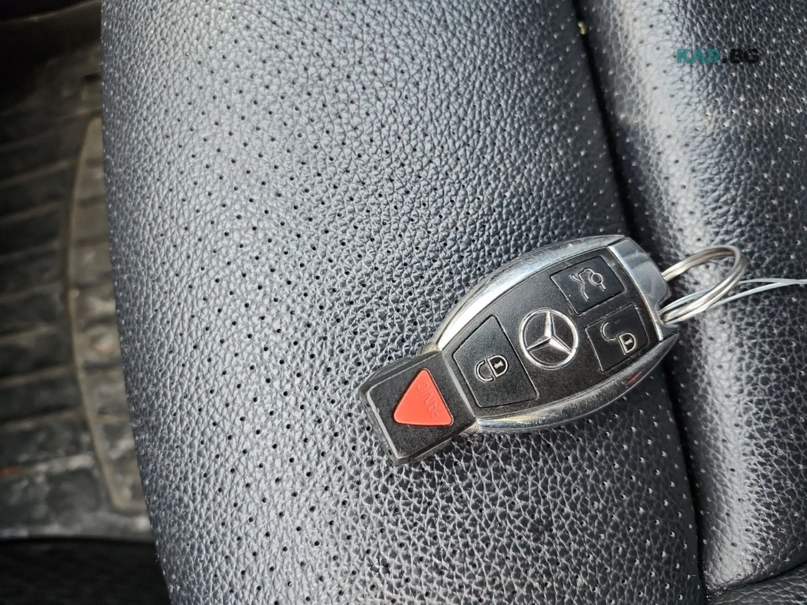 Mercedes-Benz GLC 300 Pano * АвтоКредит * (ЦЕНА ДО БГ), снимка 12 - Автомобили и джипове - 55048257
