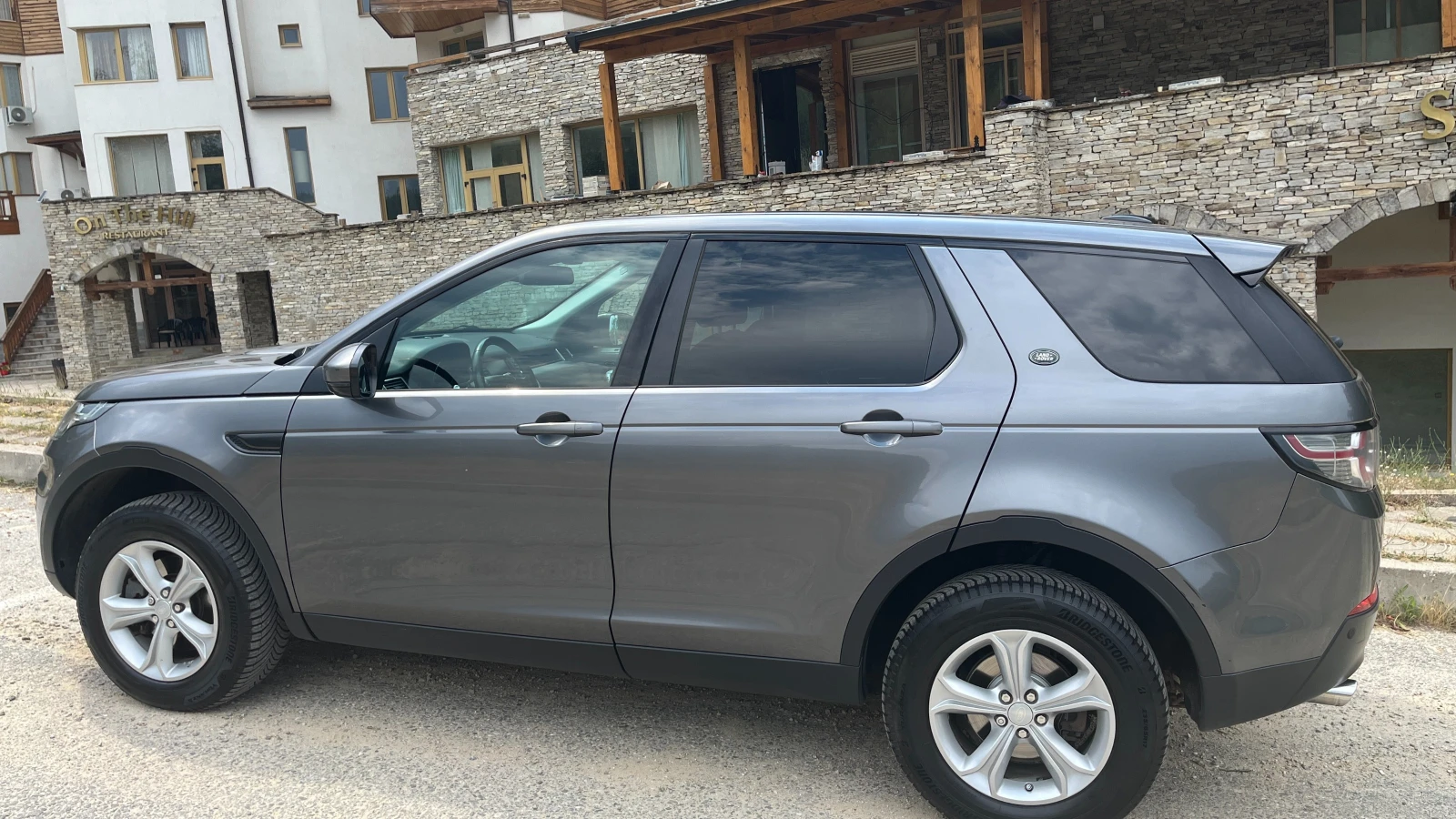 Land Rover Discovery Sport, снимка 8 - Автомобили и джипове - 55314311