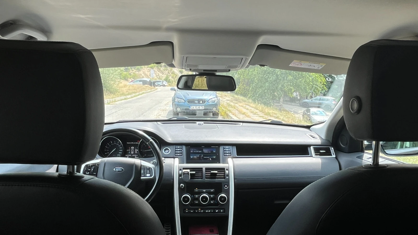 Land Rover Discovery Sport, снимка 16 - Автомобили и джипове - 55314311