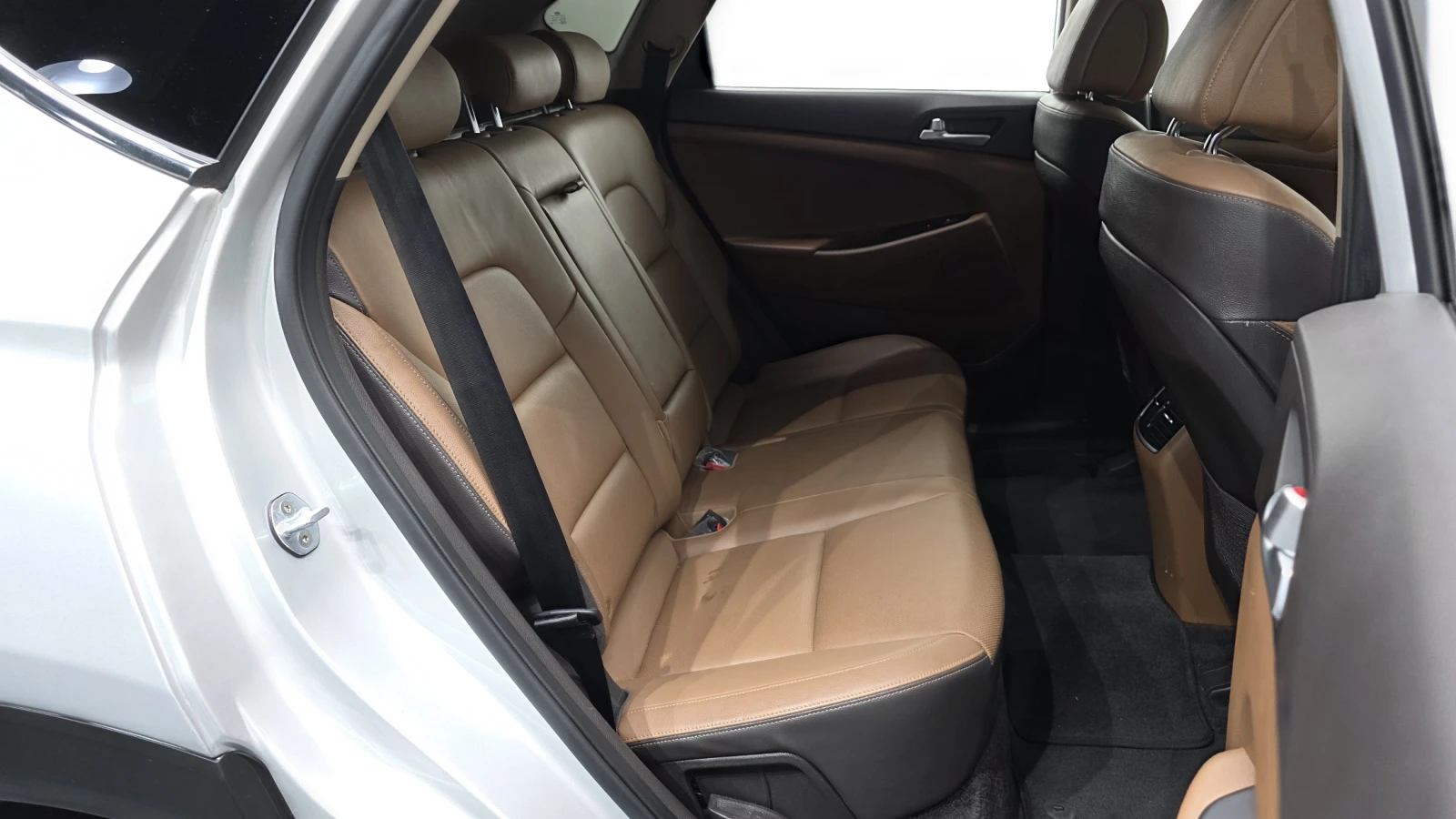 Hyundai Tucson 2.0 Premium ��. �������� ������ ����* encareu.com | Mobile.bg � ����������� 13