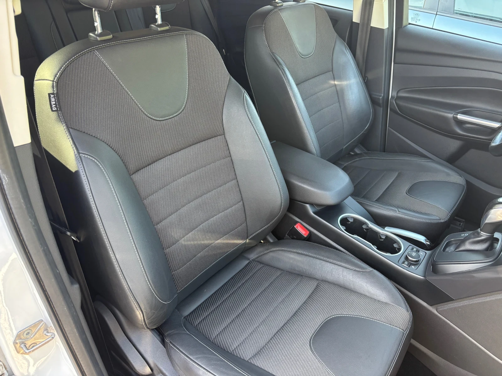 Ford Kuga TITANIUM 4WD 2.0D, снимка 14 - Автомобили и джипове - 55424172