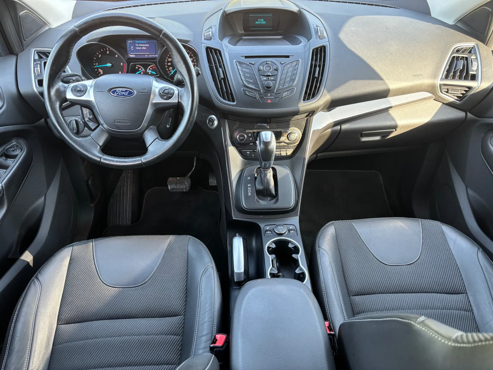Ford Kuga TITANIUM 4WD 2.0D, снимка 12 - Автомобили и джипове - 55424172
