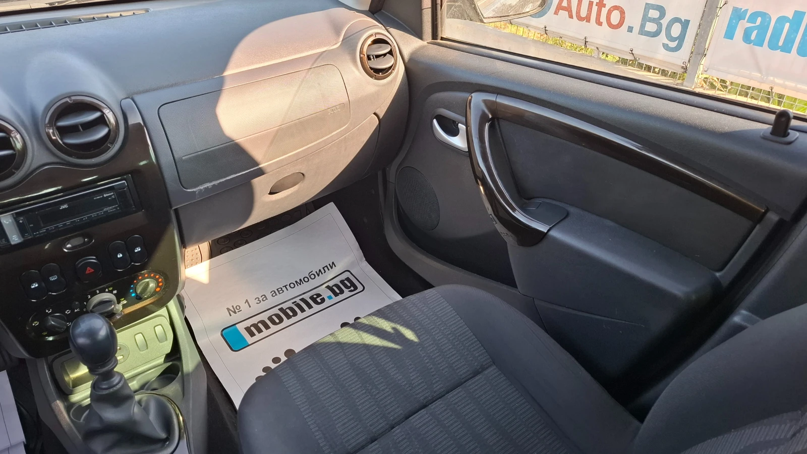 Dacia Duster 1.5 DCI, снимка 10 - Автомобили и джипове - 55577623
