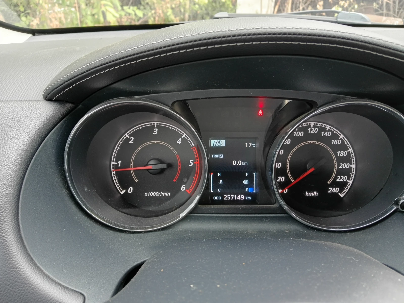 Citroen C-Crosser 2.2 hdi 6 c.k., снимка 14 - Автомобили и джипове - 56168152