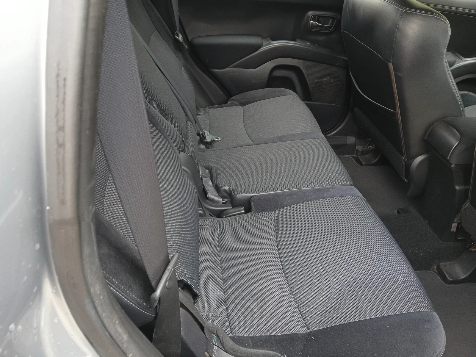 Citroen C-Crosser 2.2 hdi 6 c.k., снимка 8 - Автомобили и джипове - 56168152