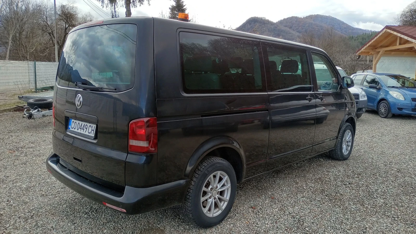 VW Caravelle Automatic 2.0 TDI  8+ 1 - изображение 6