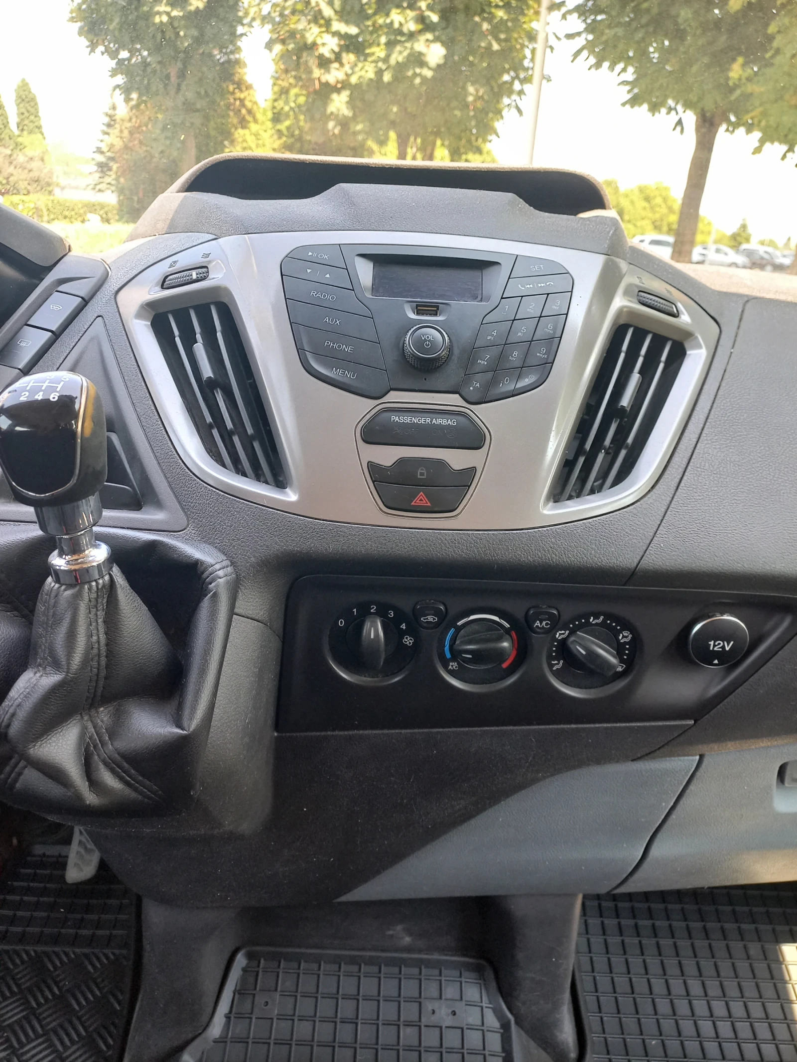 Ford Transit Custom Пътнически, снимка 9 - Бусове и автобуси - 55338848