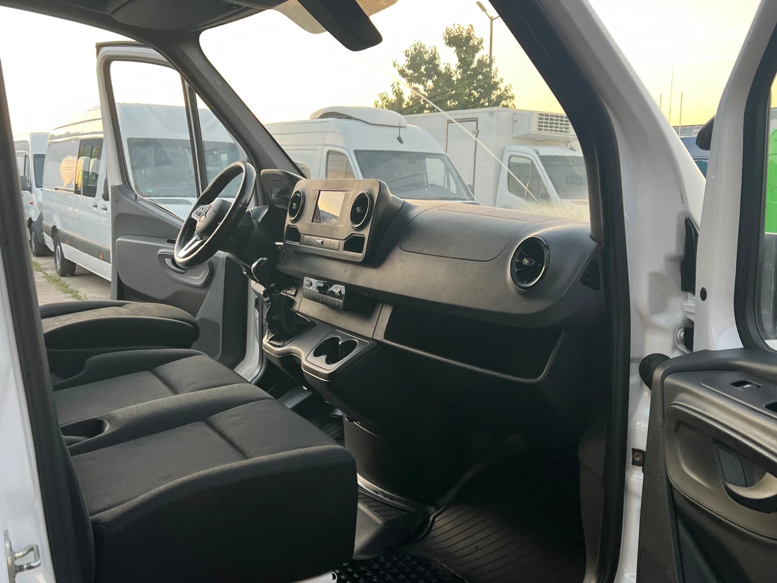 Mercedes-Benz Sprinter 316, снимка 9 - Бусове и автобуси - 56123746