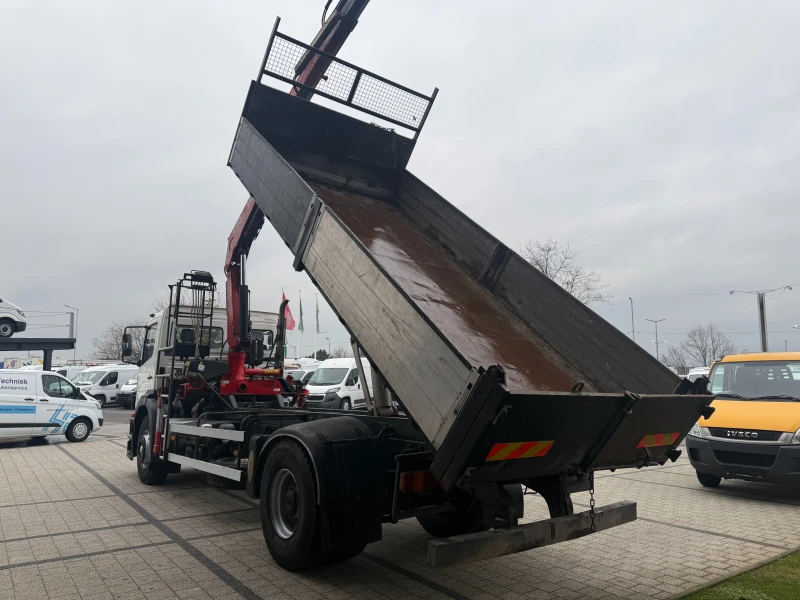 Mercedes-Benz Atego 1928 Самосвал с кран 5.30м. , снимка 7 - Камиони - 53373759