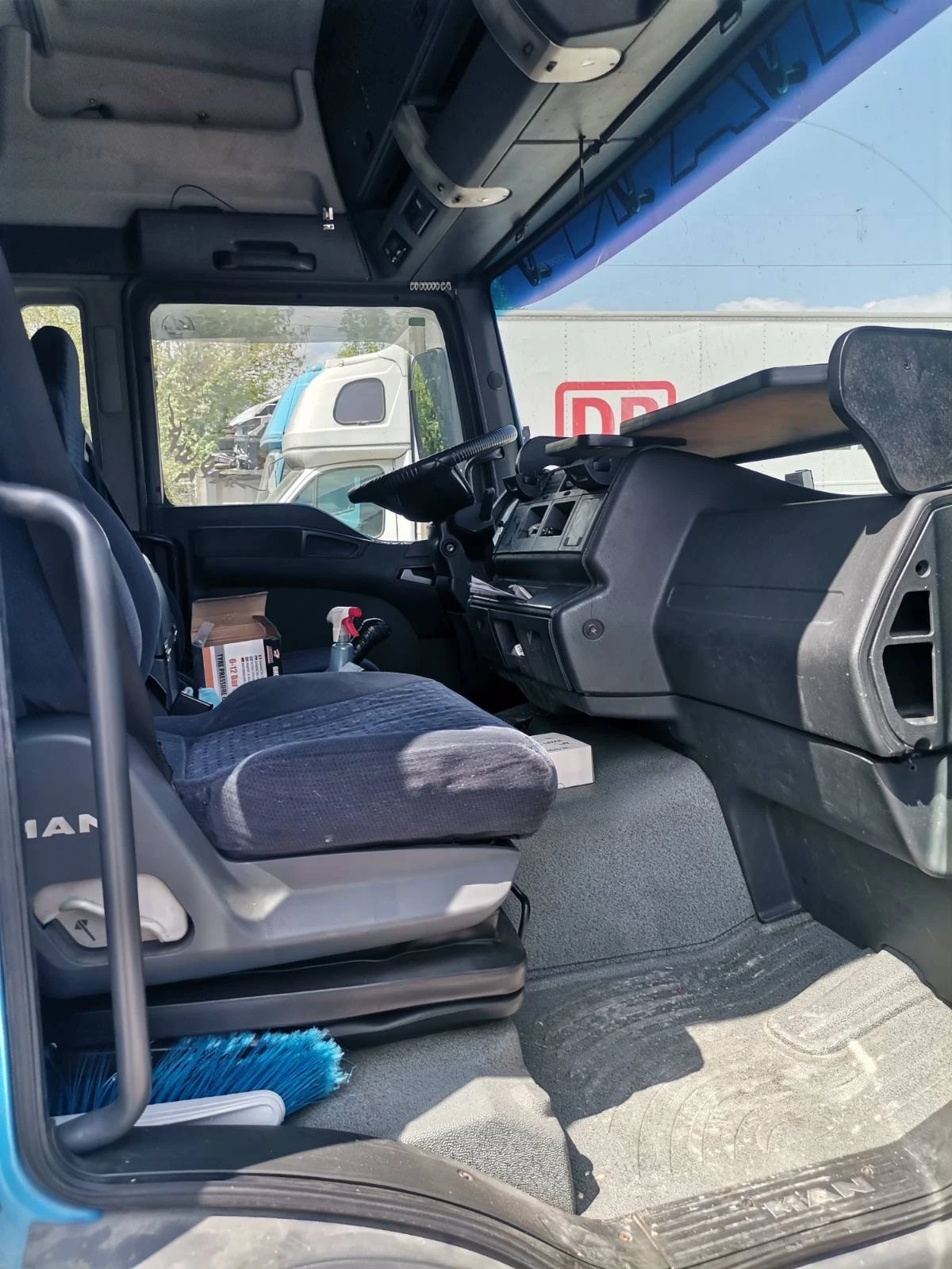 Man Tgl 12.210, снимка 12 - Камиони - 56256676